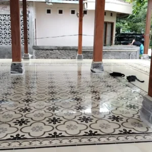 tegel lantai rumah motif klasik hitam putih